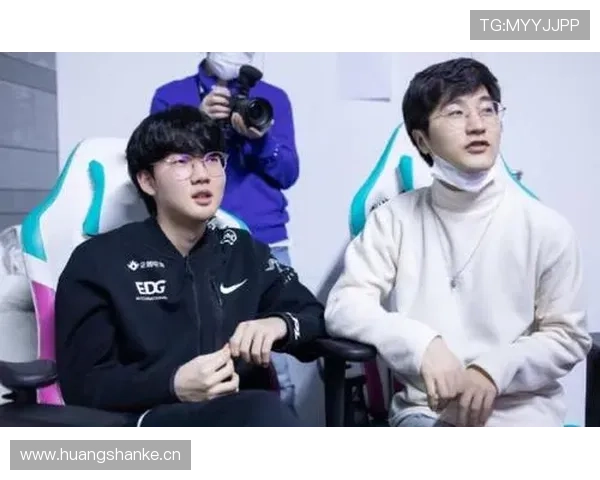 LOL第2支MSI队伍诞生!T1晋级石油杯,NS上架“还清债务”套餐_比赛_季后赛_Viper