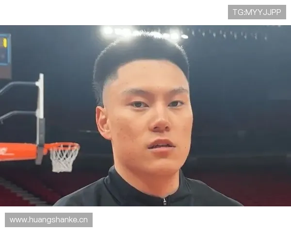 上海记者 洛夫顿正常参加上午踩场训练 白边缺席_赛季_原因_广厦